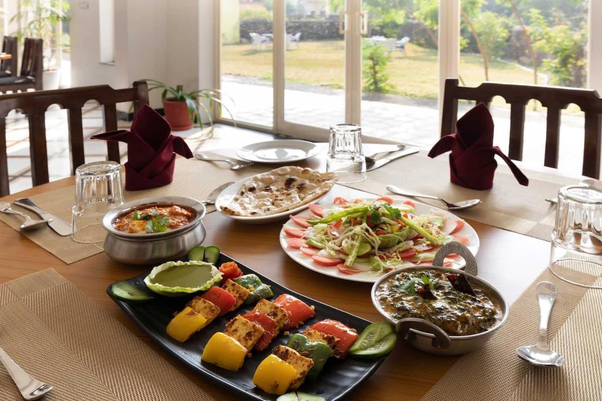 Jag Aravali Resort Udaipur By Naina Staycation - Best For Corporate Events - Family Parties - Mice מראה חיצוני תמונה